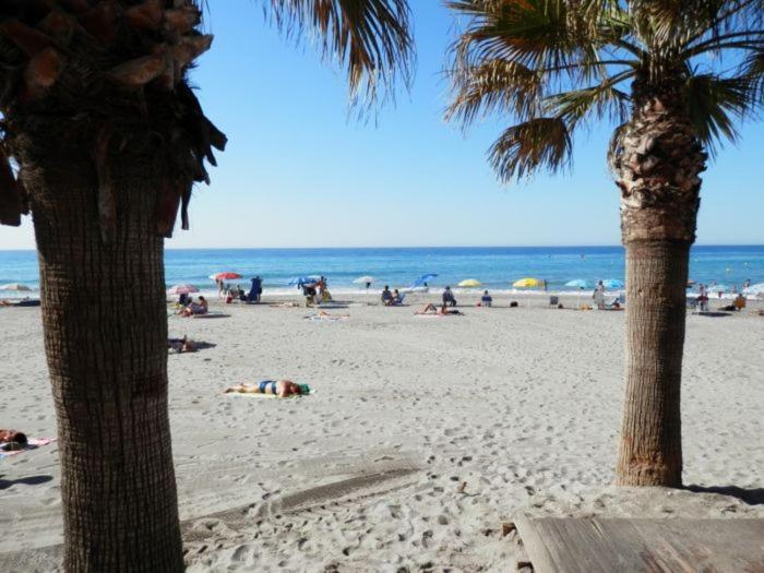 Apartamento Rivas, Junto A La Playa Torrecilla Nerja Exterior foto